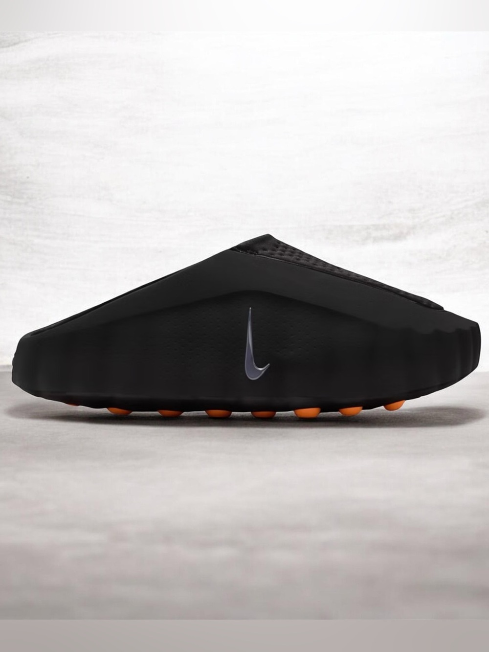 Nike Mind Women’s 001 Slide Black Chrome!